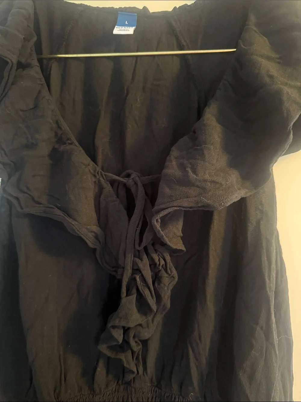 Old Navy Women’s Black Ruffle-Front Keyhole Tie Blouse Sz L NWOT